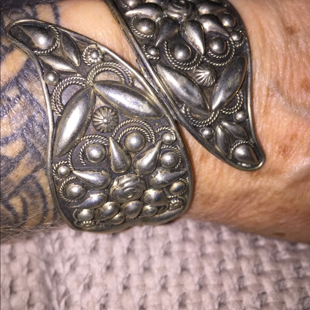 Beautiful Bracelet Florence Italy - Picture 2 of 7